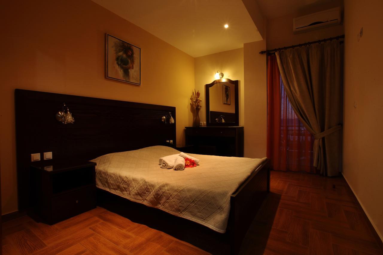Pantheon Hotel & Suites Nerotriviá Oda fotoğraf